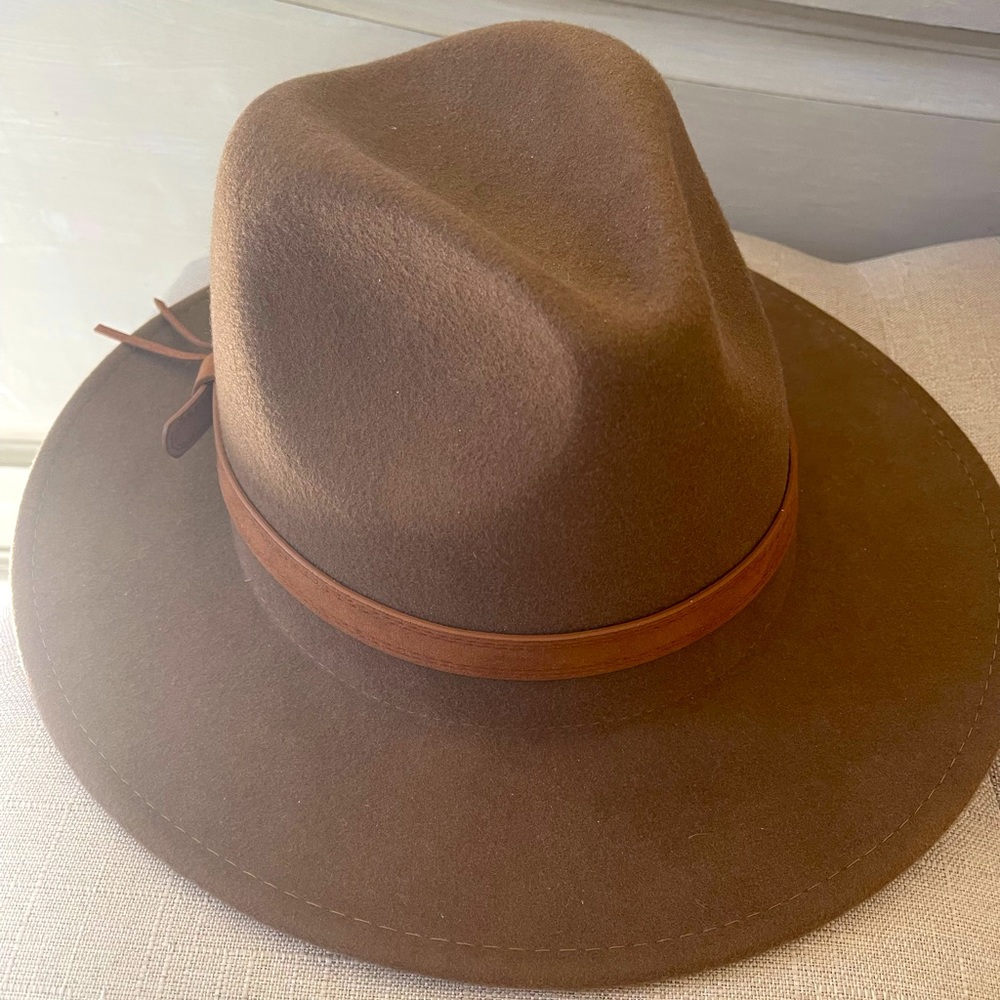 GIGI PIP women’s hat brand new